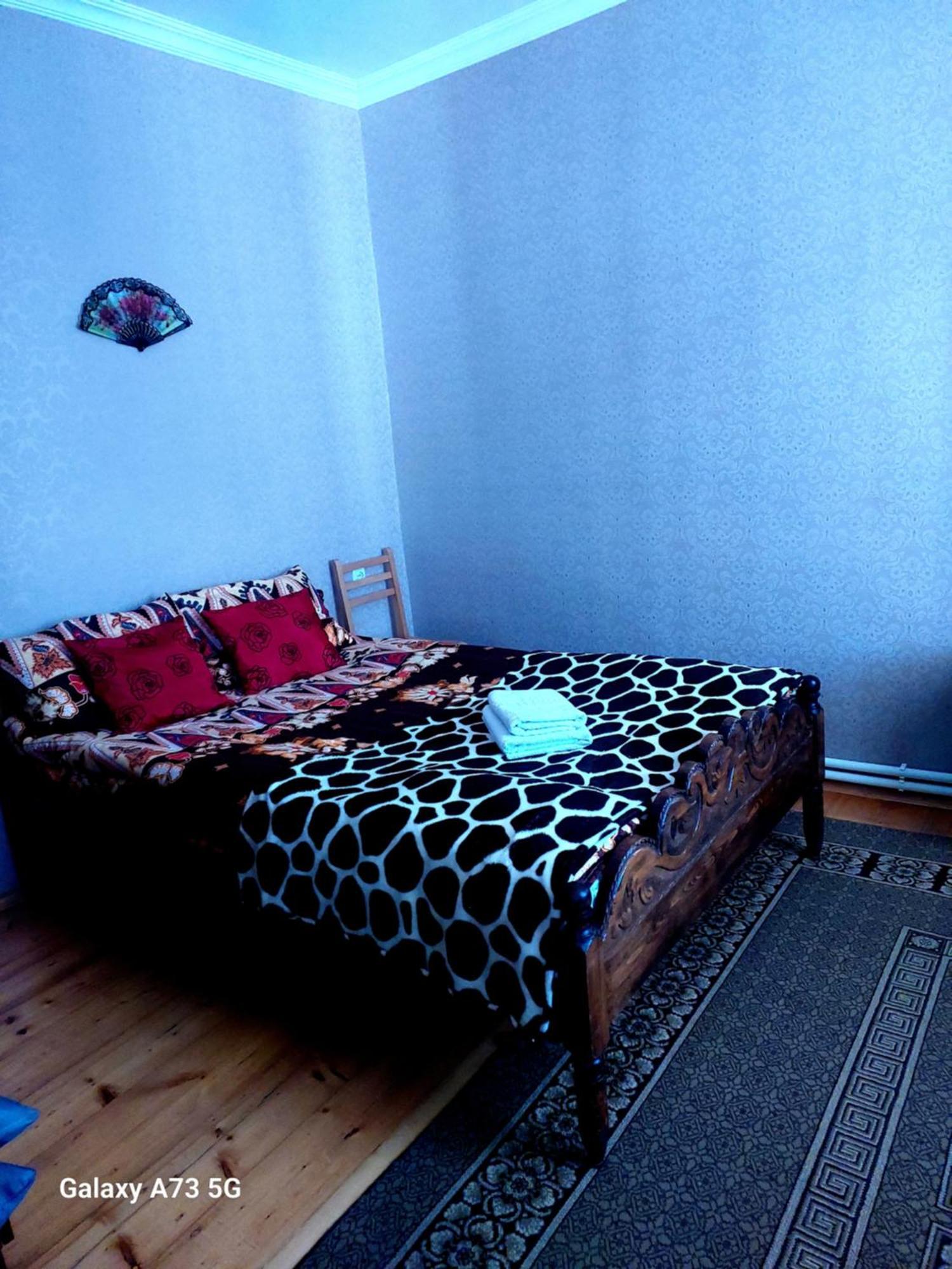 Guest House Lela Rezo Kazbegi Esterno foto